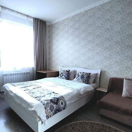 Аэропорт 15 Минут Экспо Бульвар Lägenhet Astana Exteriör bild