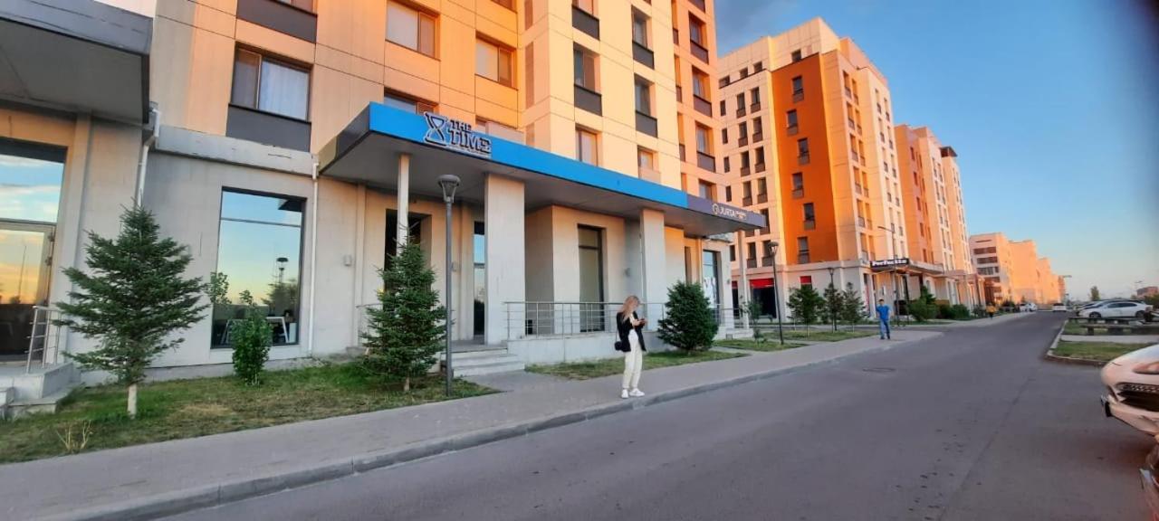 Аэропорт 15 Минут Экспо Бульвар Lägenhet Astana Exteriör bild